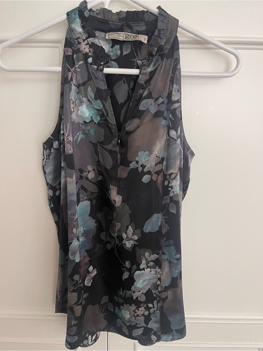 Go by GoSilk Sleeveless Floral Print Zip Top - Size XS